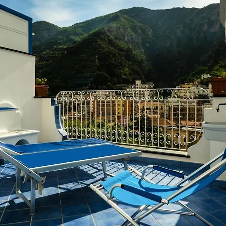 Libeccio - Flat With Terrace And Sea View, Perfect For Up To 3 Guests