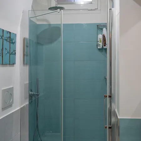 Apartment Libeccio - Flat With Terrace And Sea View, Perfect For Up To 3 Guests