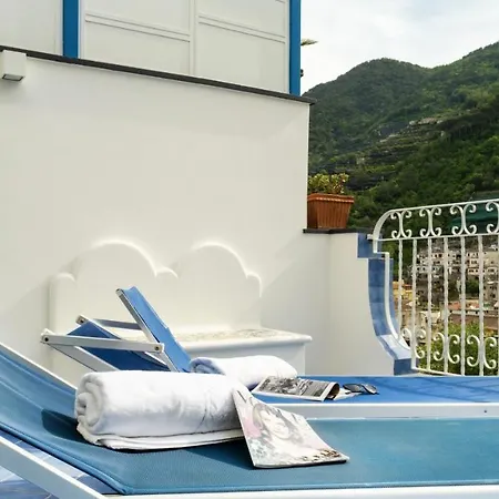 شقة Libeccio - Flat With Terrace And Sea View, Perfect For Up To 3 Guests مايوري